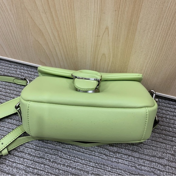 Coach Women\'s Light Green Shoulder Bag